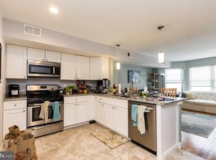 941 New Market St #B, Philadelphia, PA