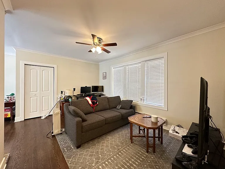 4218 N Clark St #3 — Photo 11