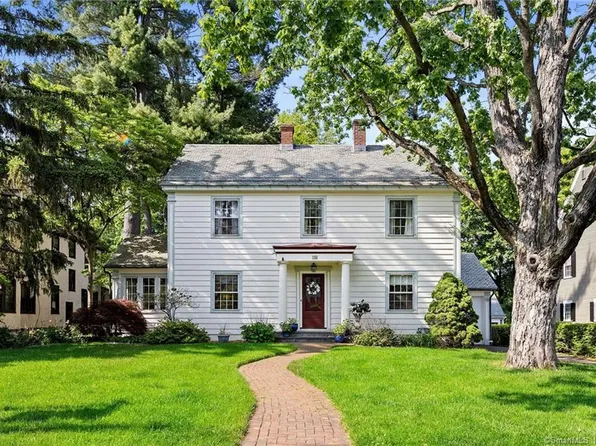 76 Bainbridge Road, West Hartford, CT 06119