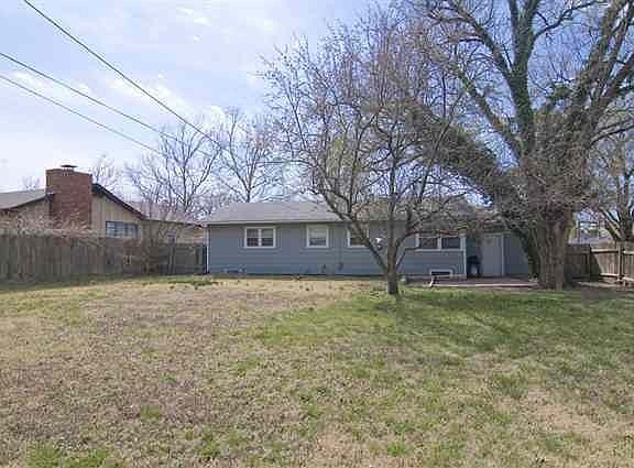 Blackwill_backyard[1]_06042020