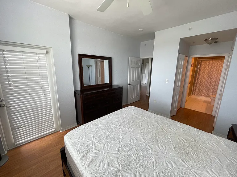 1801 N Flagler Dr #928 — Photo 15