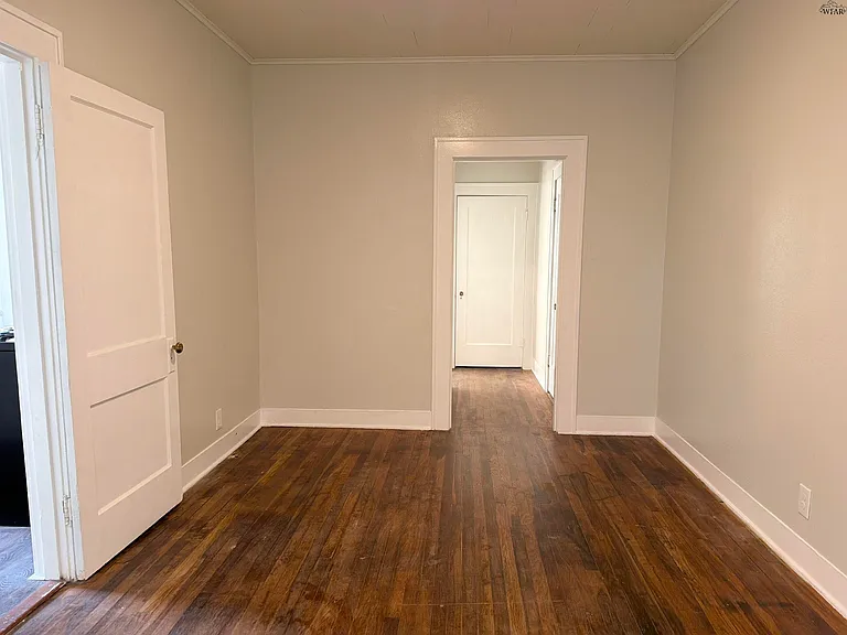 1721 Elizabeth Ave — Photo 5