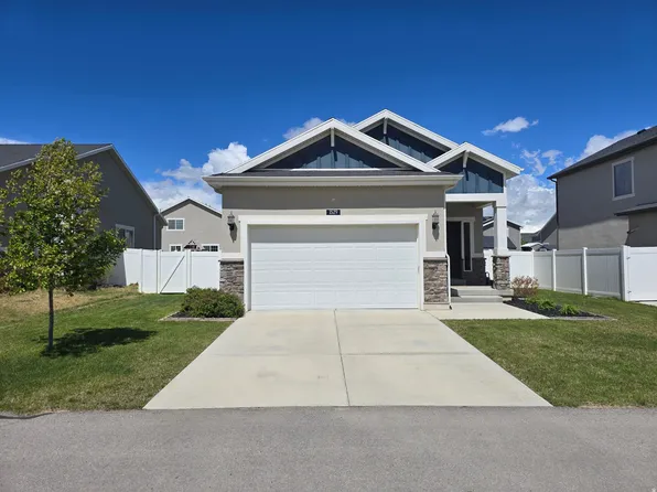 1529 E Erickson Knoll Ln, Eagle Mountain, UT 84005