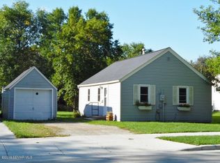 319 7th Ave NW, Waseca, MN 56093