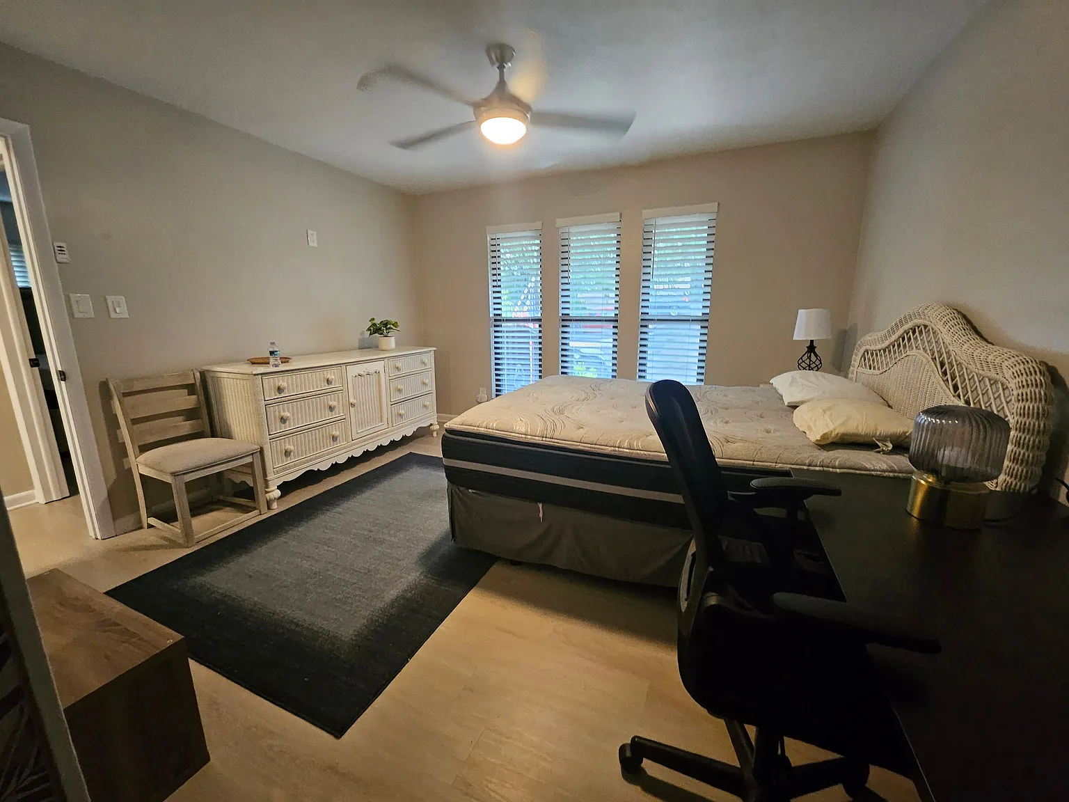 3 bed, 1246 sqft, $800 — Photo 3