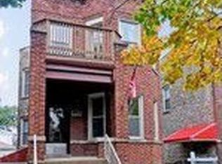 3326 W Belle Plaine Ave, Chicago, IL 60618