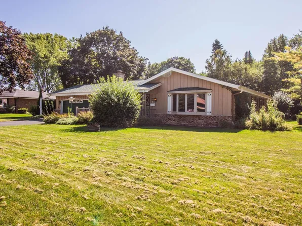 2045 West Cedar STREET, Oak Creek, WI 53154