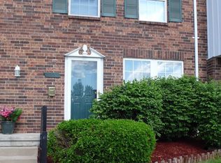 6331 Beechfield Dr, Lansing, MI