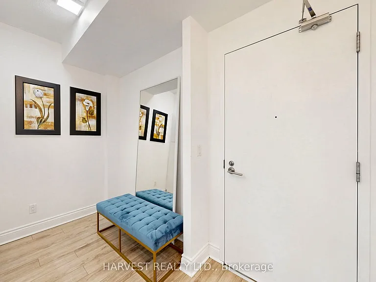 209 Fort York Blvd #380 — Photo 5