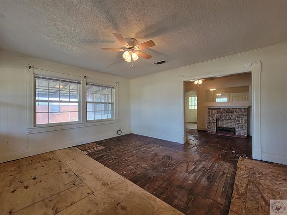 4th image of 4226 Pine St