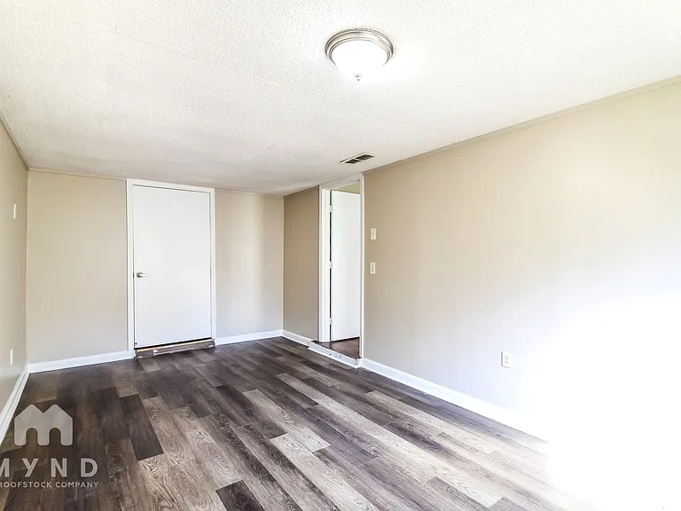 2695 Shady Grove Dr — Photo 13