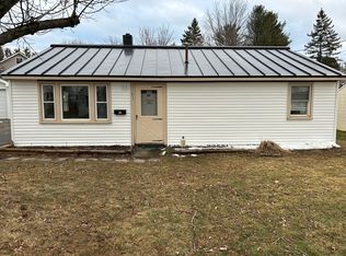 41 Jowett St, Bangor, ME 04401