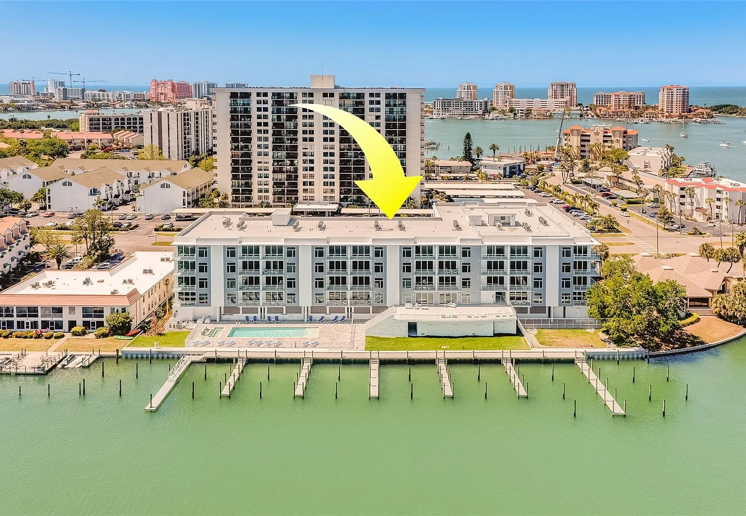 waterfront Island Estates condo — Photo 1