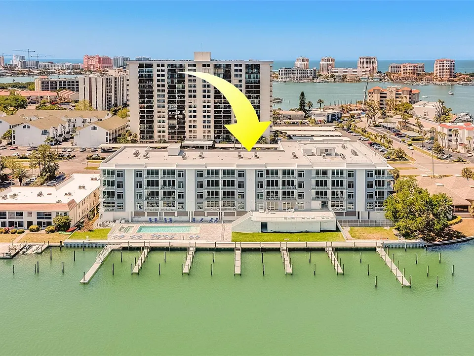 415 Island Way #311