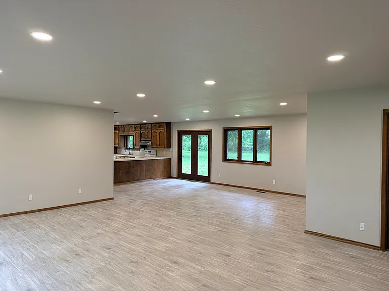 21889 S 520th Rd — Photo 3