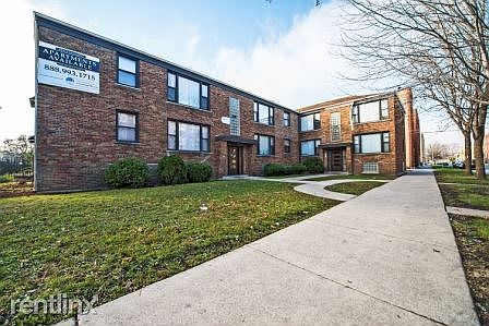 8100 S Marshfield Apartments Chicago Exterior_02