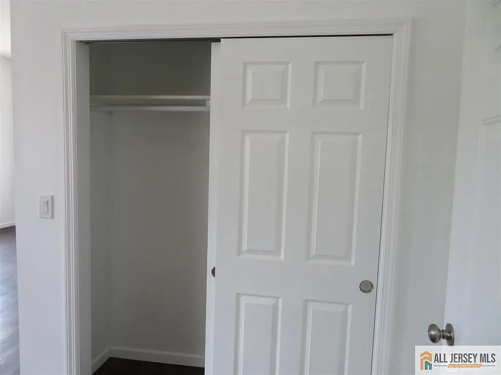 1 bed, 1.0 bath, 958 sqft, $2,275 — Photo 3