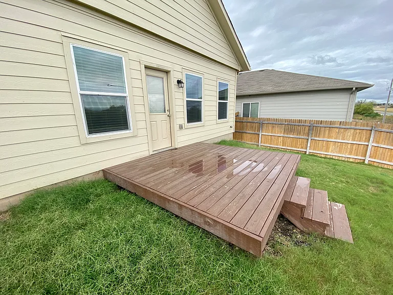 632 Donegal Ln — Photo 18