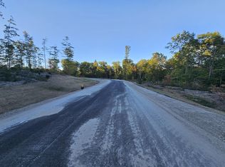 37 Woodbrey Ln, Standish, ME 04084