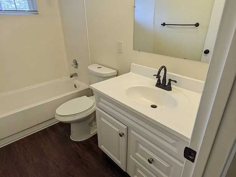 7833-7875 SE Johnson Creek Blvd — Photo 41