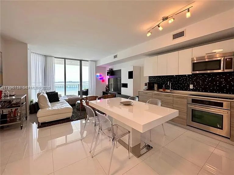 1300 Brickell Bay Dr #3206 — Photo 7