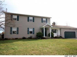 301 Walnut Grv, Washington, WV 26181