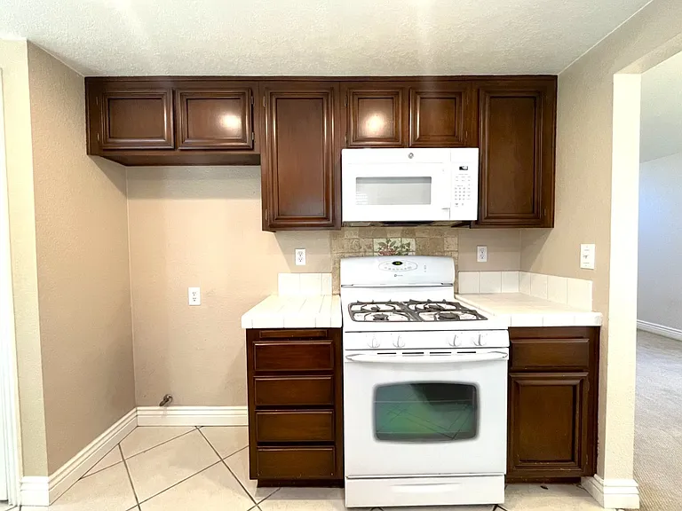 940 Birmingham Dr — Photo 14
