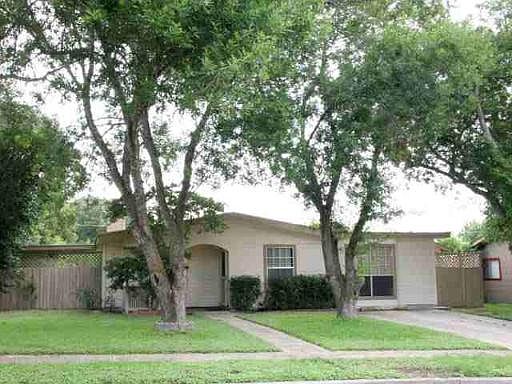 1st image of 4826 CASTLE PRINCE DR