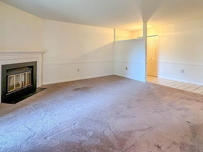 109 Valley Greene Cir — Photo 3