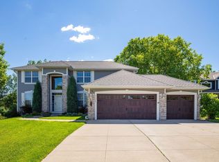 7724 Comstock Ln N, Maple Grove, MN 55311