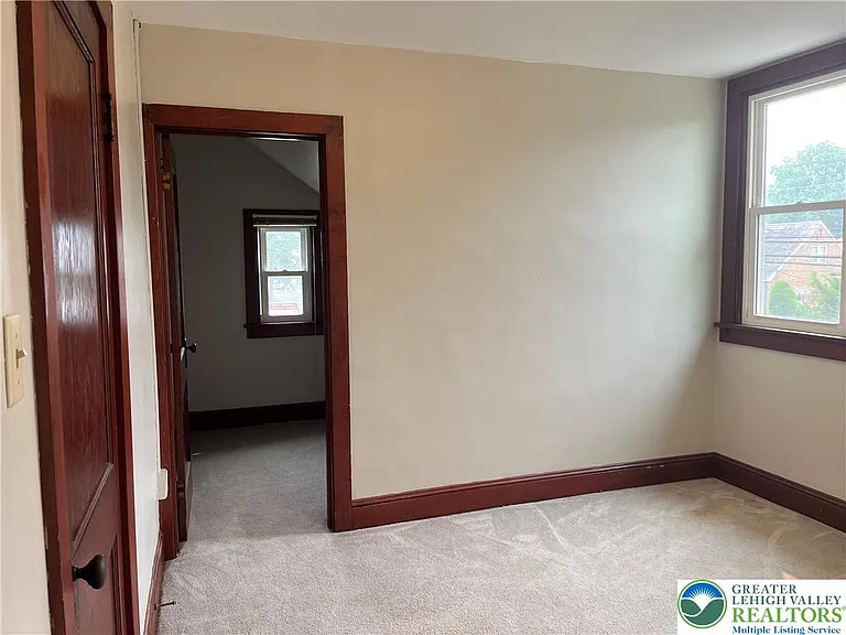 543 W Emaus Ave — Photo 24