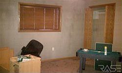 4th image of 406 Emma Dr