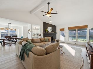 5201 Colonial Dr, Flower Mound, TX 75028