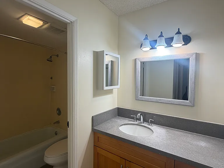 2240 Kuhio Ave #3502 — Photo 7