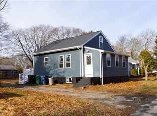 45 Tourtelot Ave, Warwick, RI 02886