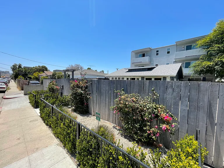 5717 Fair Ave — Photo 19
