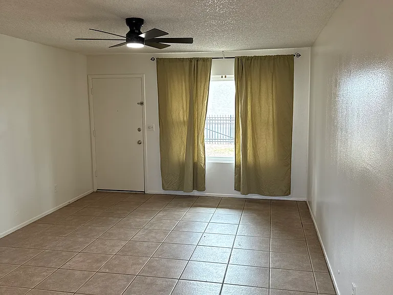 4627 S Hanna Dr — Photo 3