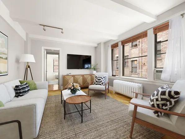 45 Fifth Avenue image 1 of 6