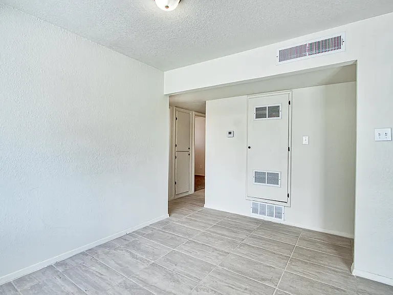 10720 McAllen Pl — Photo 15