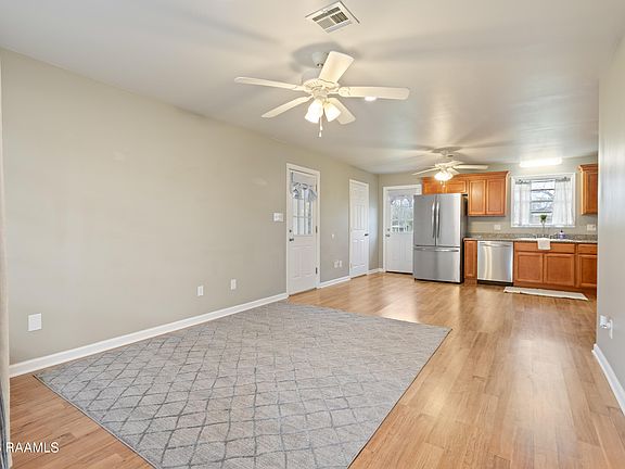 4th image of 106 Reynosa Rd