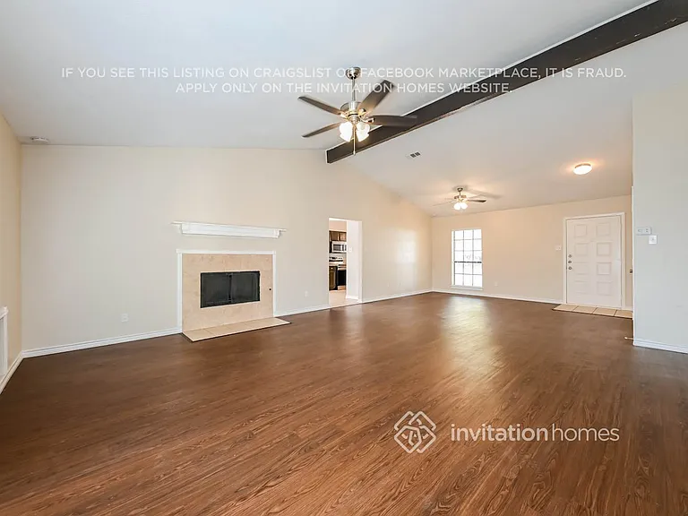 618 Melissa Ln — Photo 3