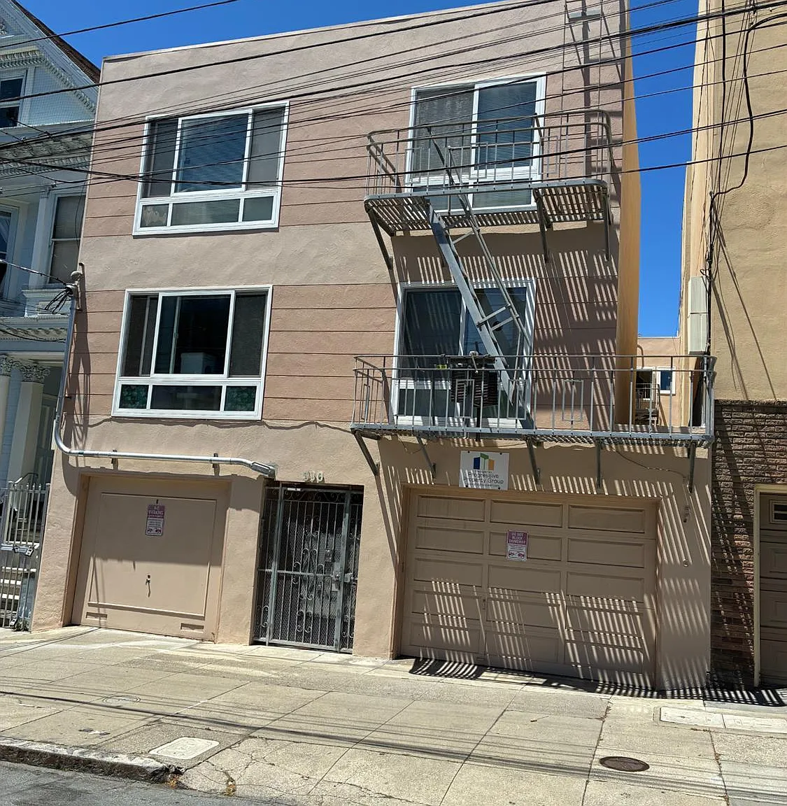 530 Bartlett St - Photo 1