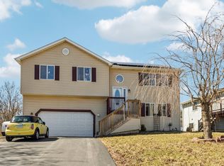 43144 N Lake Ave, Antioch, IL 60002