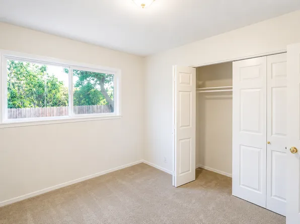 8845 Hatillo Ave #1, Northridge, CA 91324