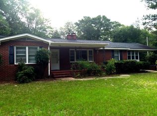 1316 Lakeshore Dr, Camden, SC 29020