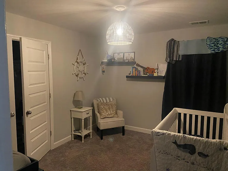 Middle room