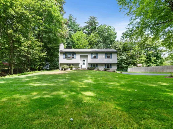 11 Poore Road, Hooksett, NH 03106