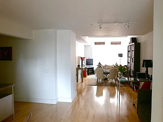 Rented by Sotheby's International Realty | media 4
