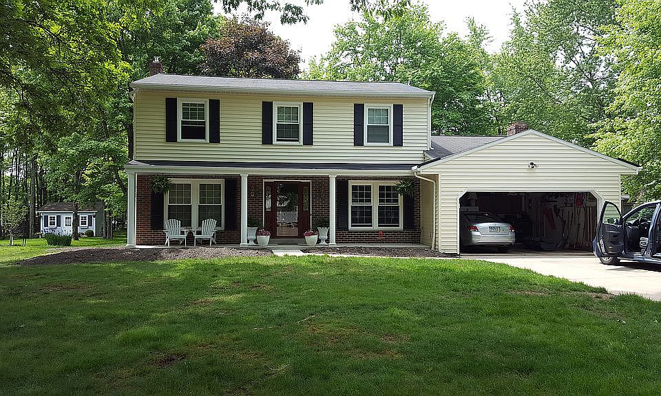 1st image of 3250 Laurel Glenn Dr