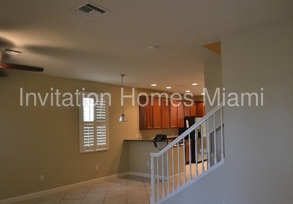 2nd image of 1334 S Jeaga Dr